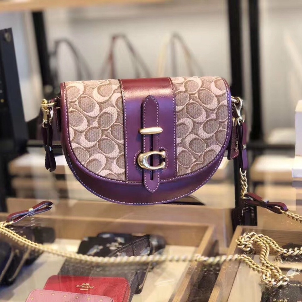 coach Saddle 20 In Signature Jacquard  48204  1941 collection